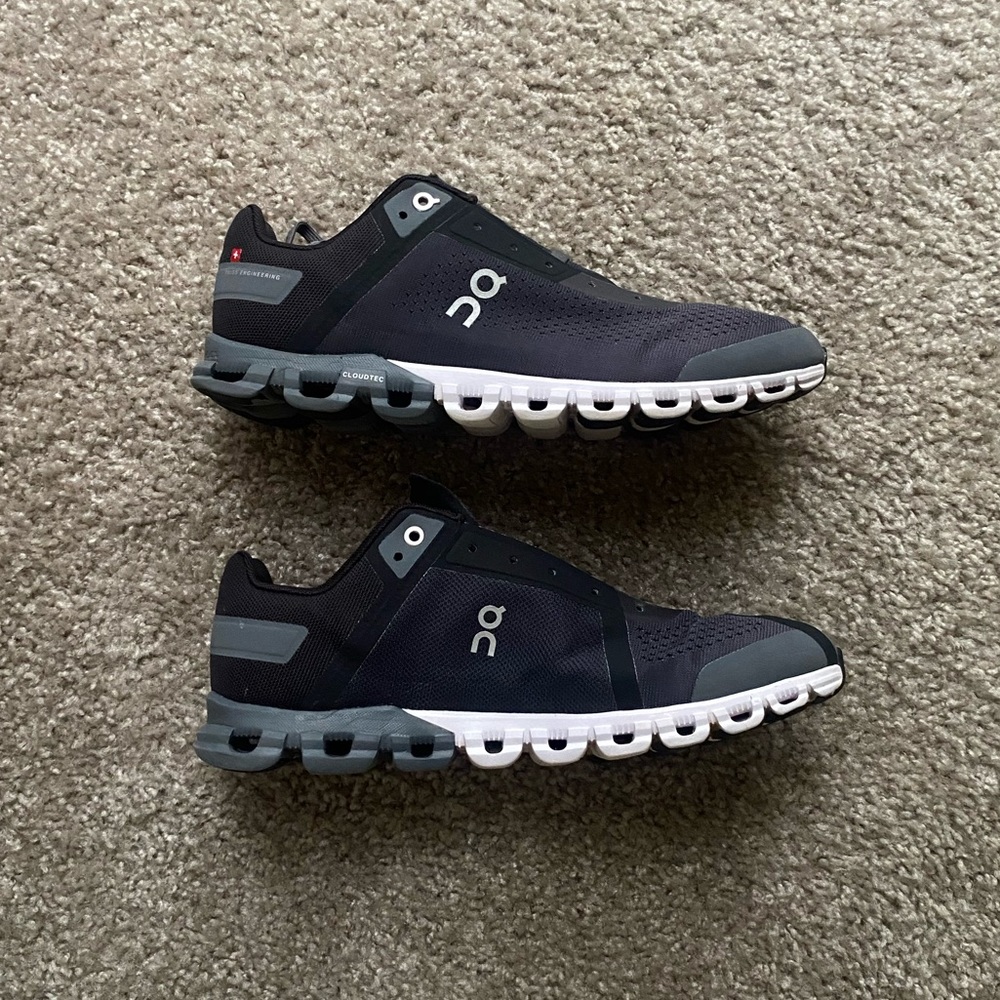 EUC On Cloud flow men’s running shoes